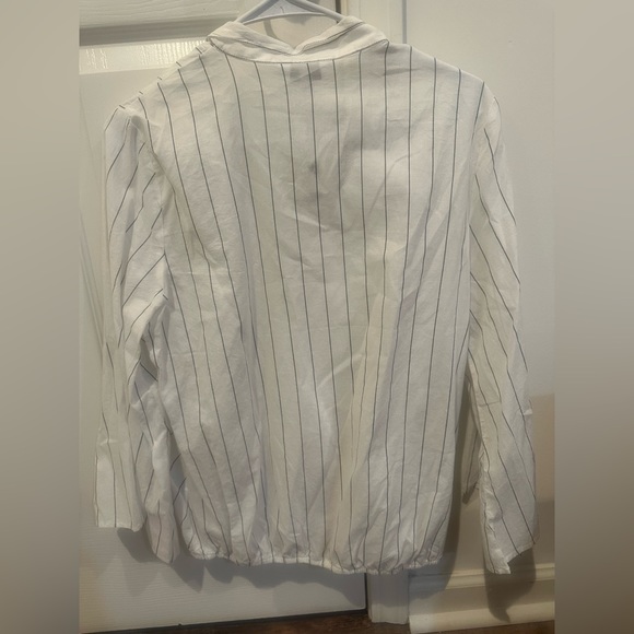 NWT- Express Striped Blouse - Picture 3 of 3